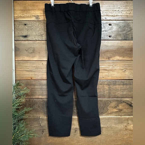 LULULEMON Black Drawstring On The Fly Woven Travel Pants Size 6 - Picture 7 of 9